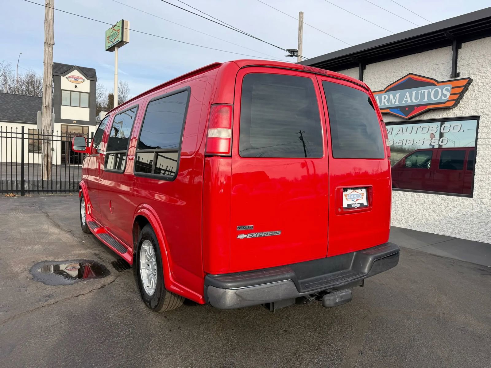 Used 2010 Chevrolet Express 1500 w/ Power Package image 8