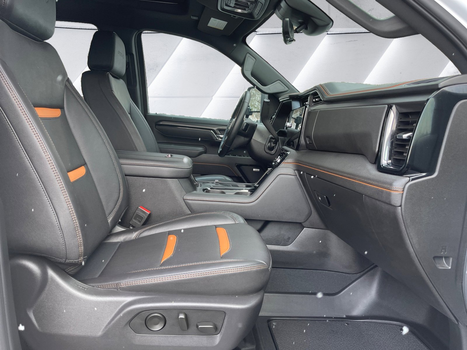 Certified 2025 GMC Sierra 3500 AT4 w/ AT4 Premium Plus Package image 16