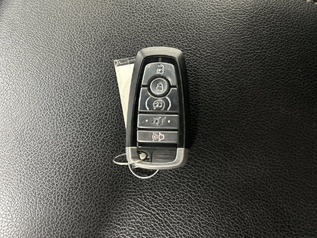 Used 2020 Ford Expedition Limited w/ Equipment Group 302A RWD image 29