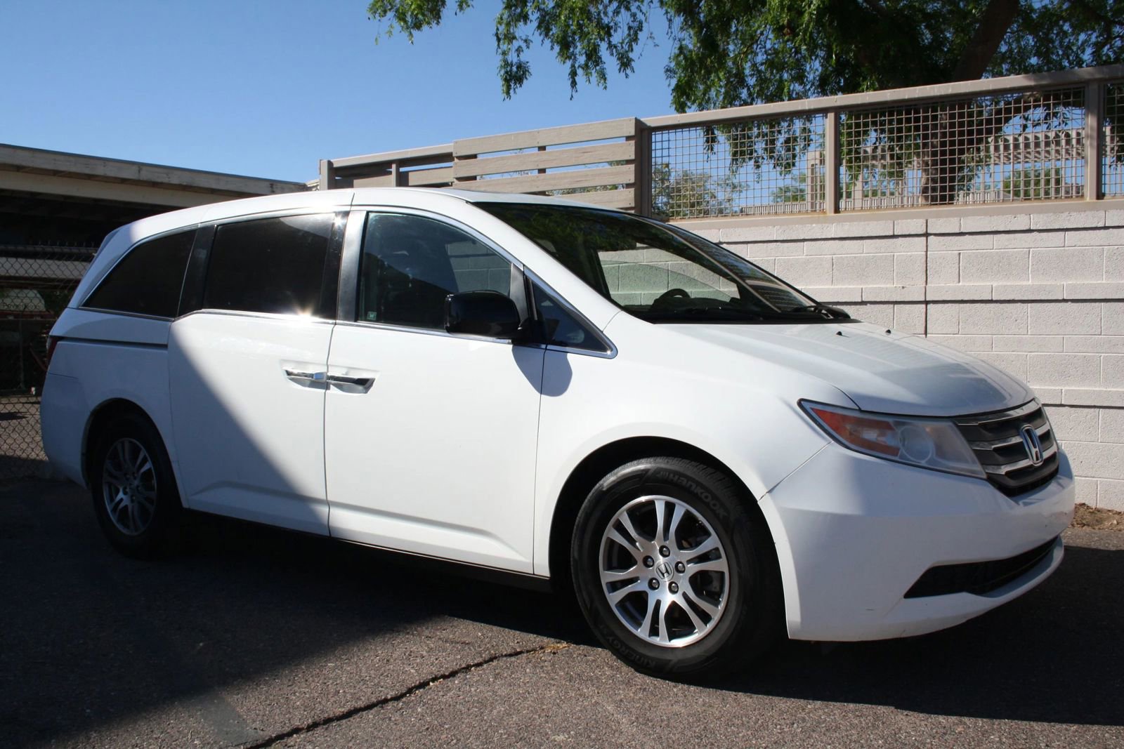 Used 2012 Honda Odyssey EX-L image 2