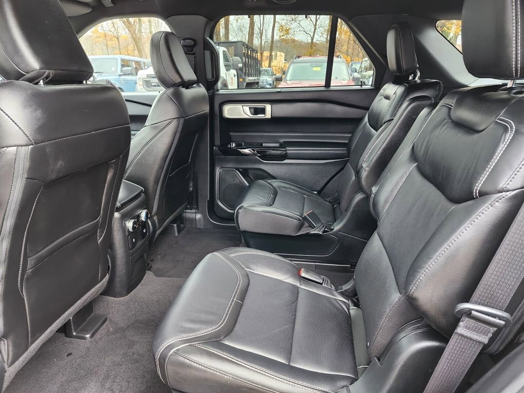 Certified 2022 Ford Explorer ST w/ Equipment Group 401A image 16