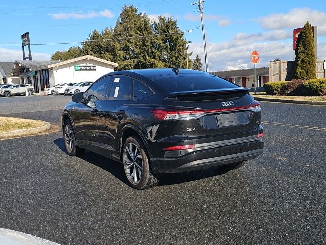 Used 2023 Audi Q4 e-tron Premium Plus w/ Premium Plus image 14