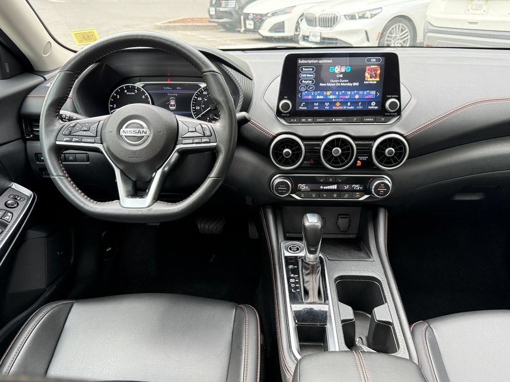 Used 2023 Nissan Sentra SR w/ SR Premium Package FWD image 11