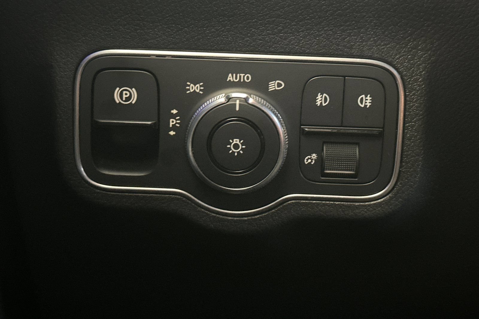 Certified 2021 Mercedes-Benz GLA 250 image 35