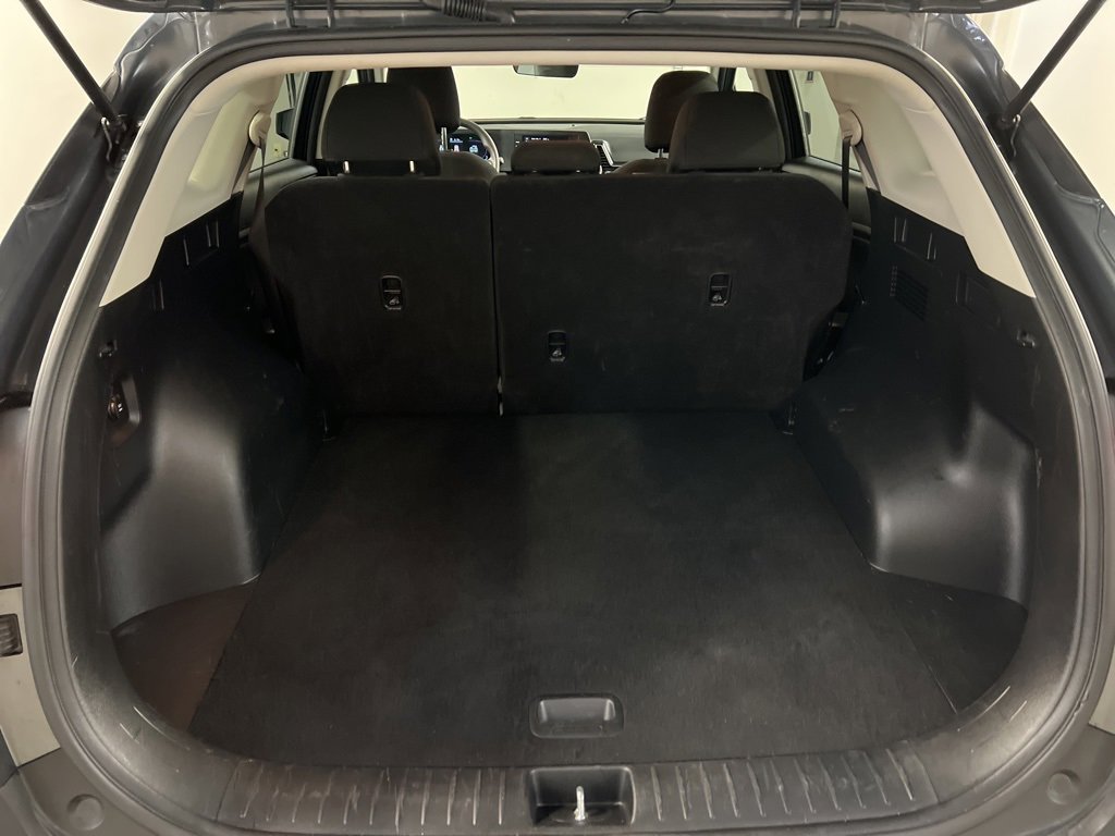 Used 2023 Kia Sportage LX image 28