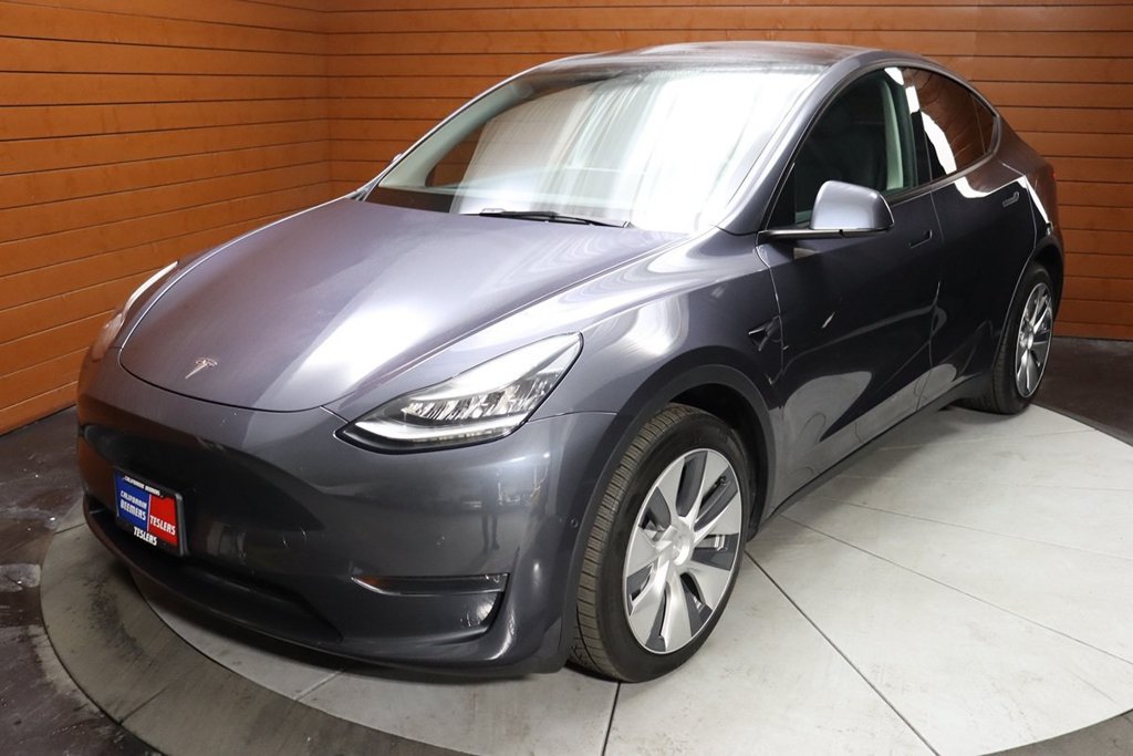 Used 2023 Tesla Model Y Long Range AWD/4WD image 4