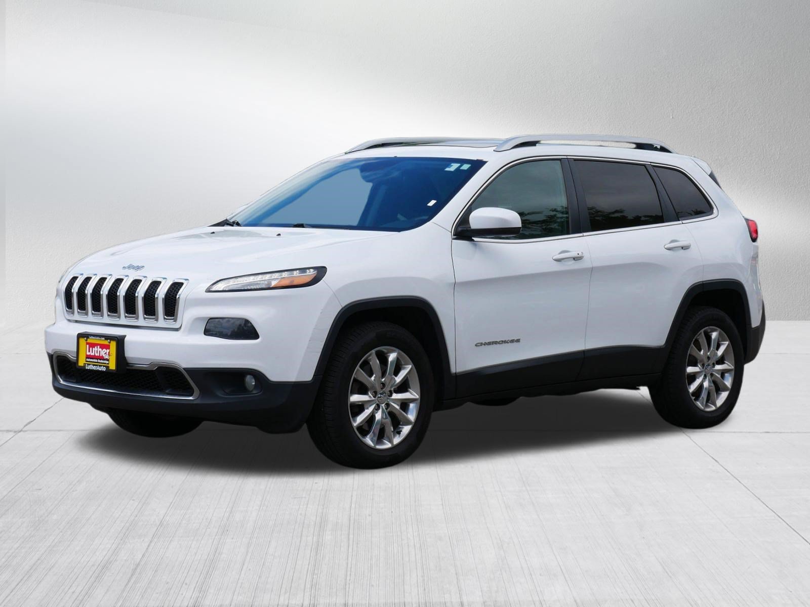 Used 2016 Jeep Cherokee Limited AWD/4WD image 3