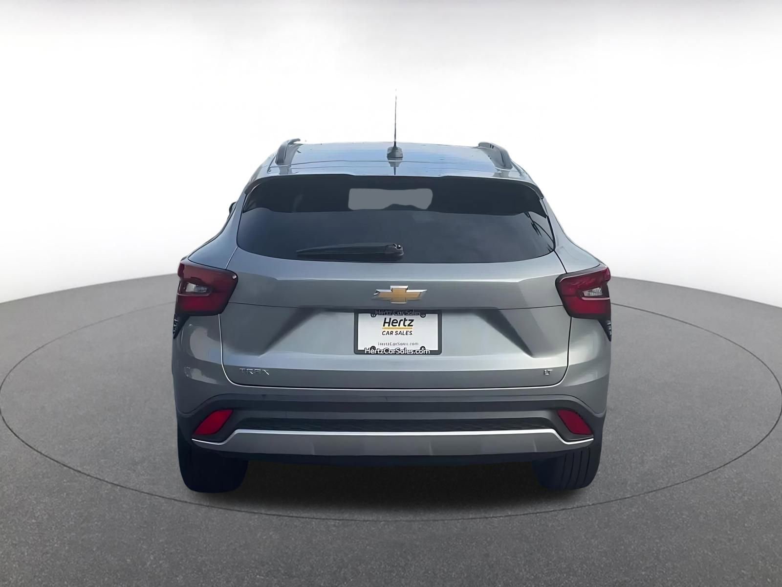 Used 2025 Chevrolet Trax LT w/ LT Convenience Package image 11