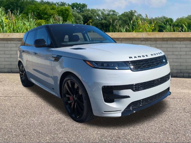 New 2027 Land Rover Range Rover Sport Dynamic SE AWD/4WD image 3