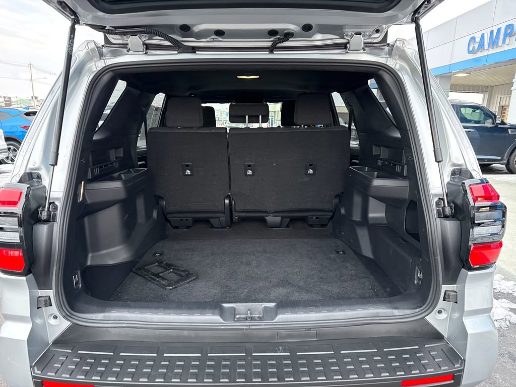 Used 2025 Toyota 4Runner SR5 image 25