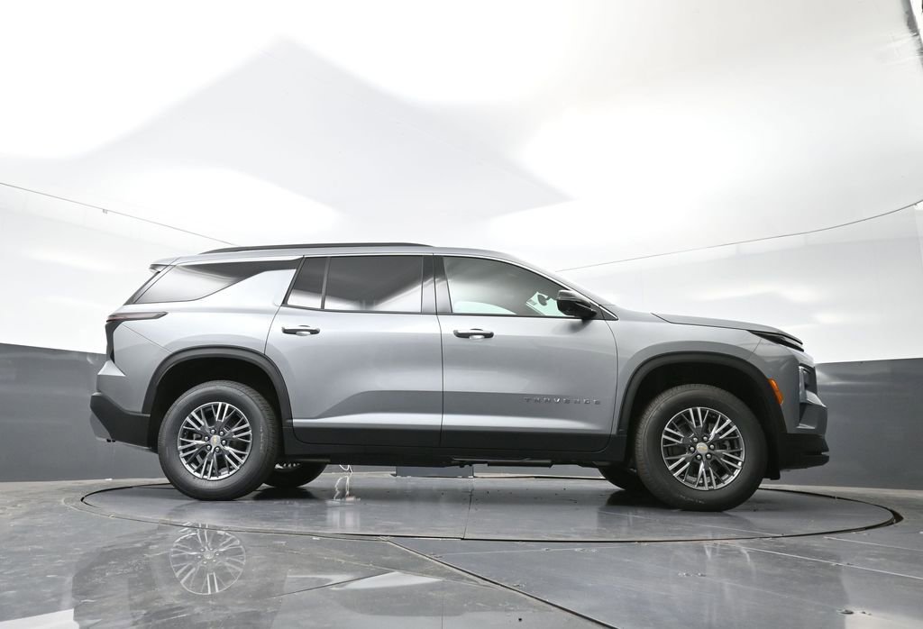 New 2026 Chevrolet Traverse LT w/ Driver Confidence Package image 37