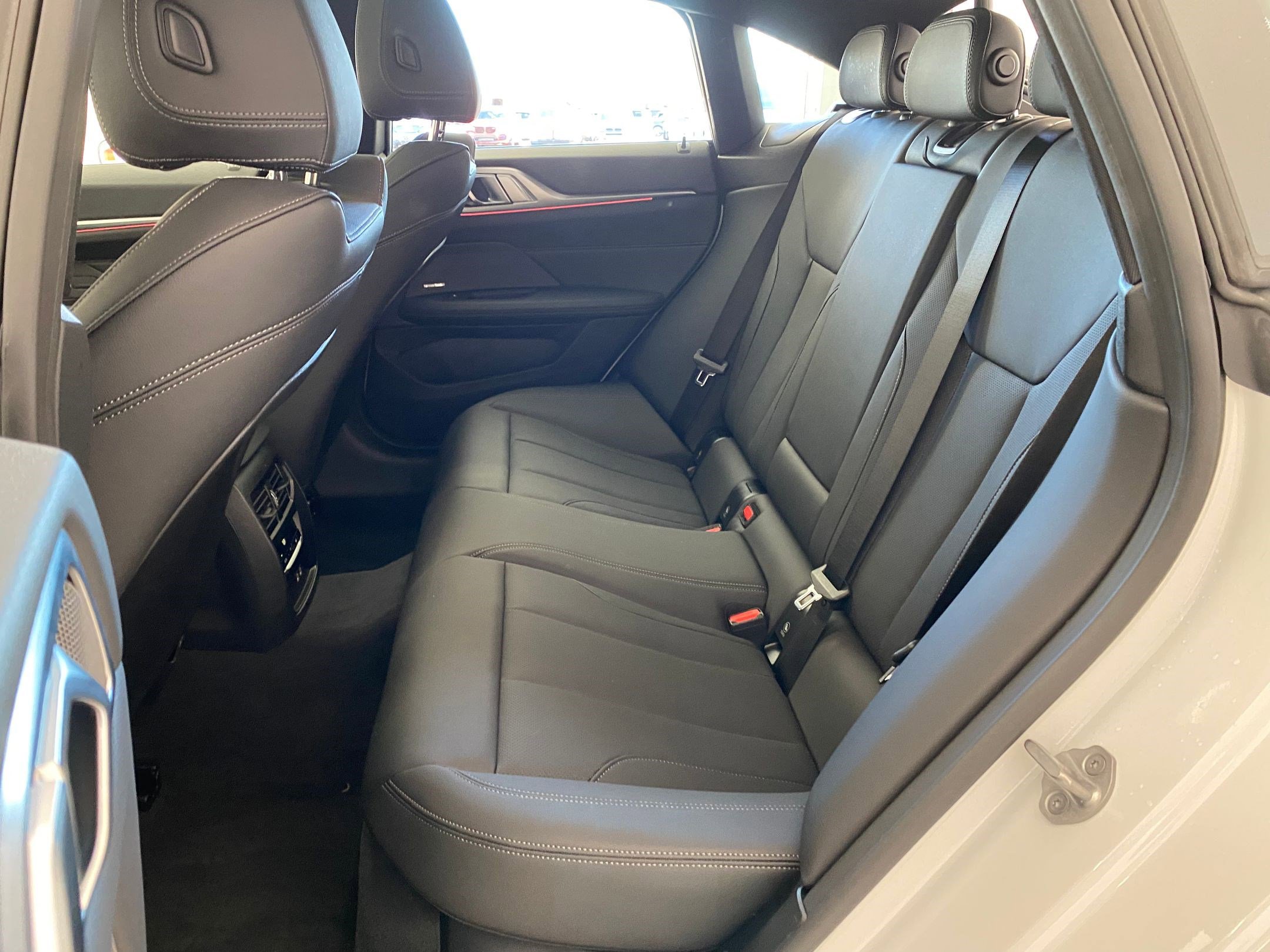 Certified 2025 BMW 430i xDrive w/ M Sport Package image 14