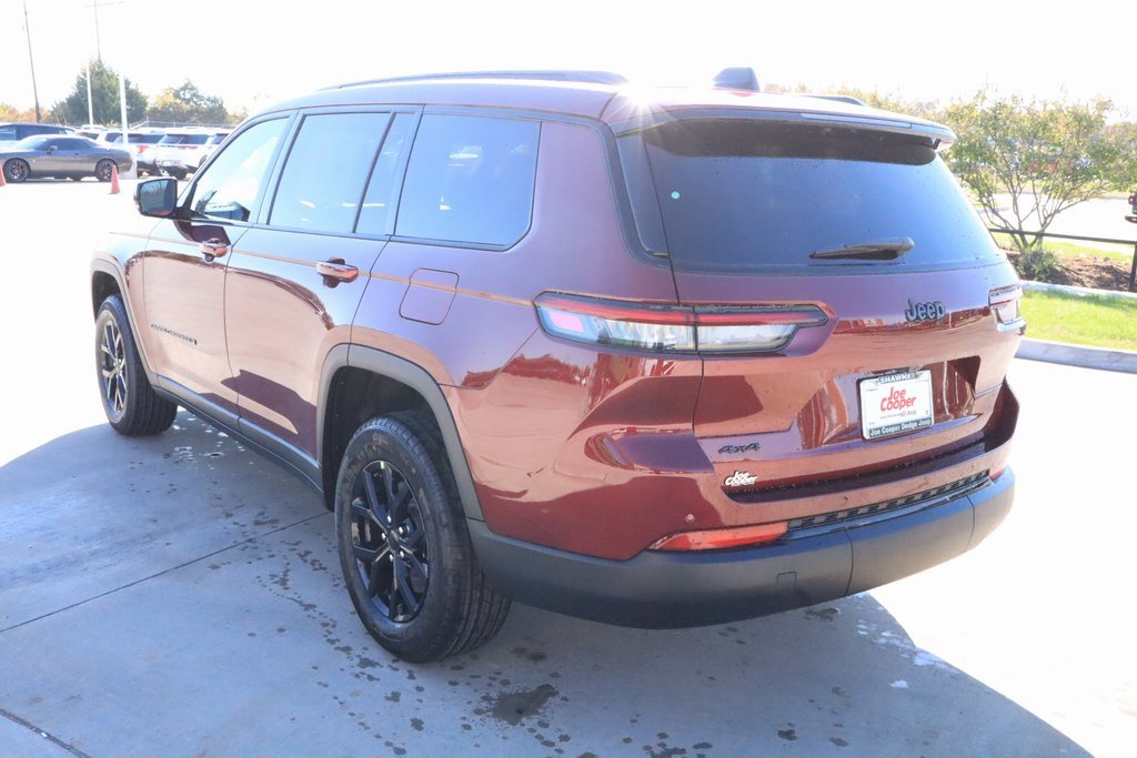 New 2025 Jeep Grand Cherokee L Altitude image 24