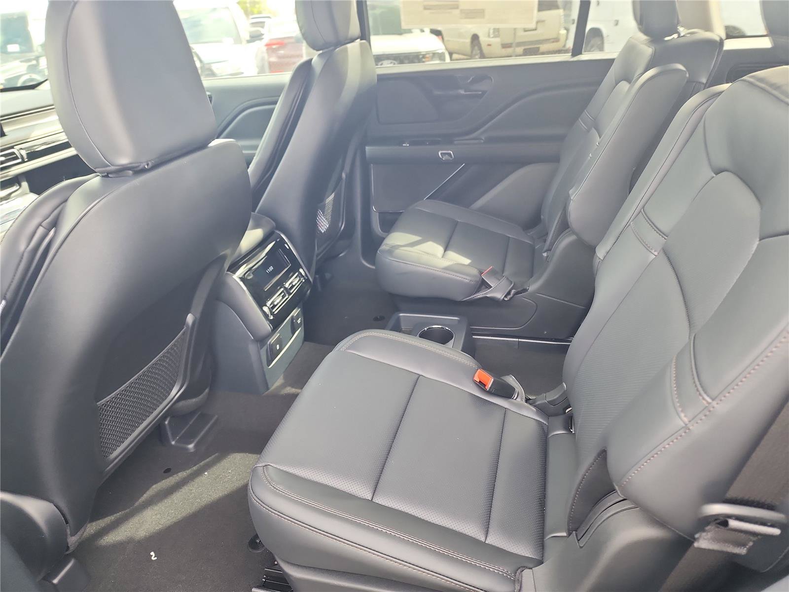 New 2026 Lincoln Aviator 2WD image 17