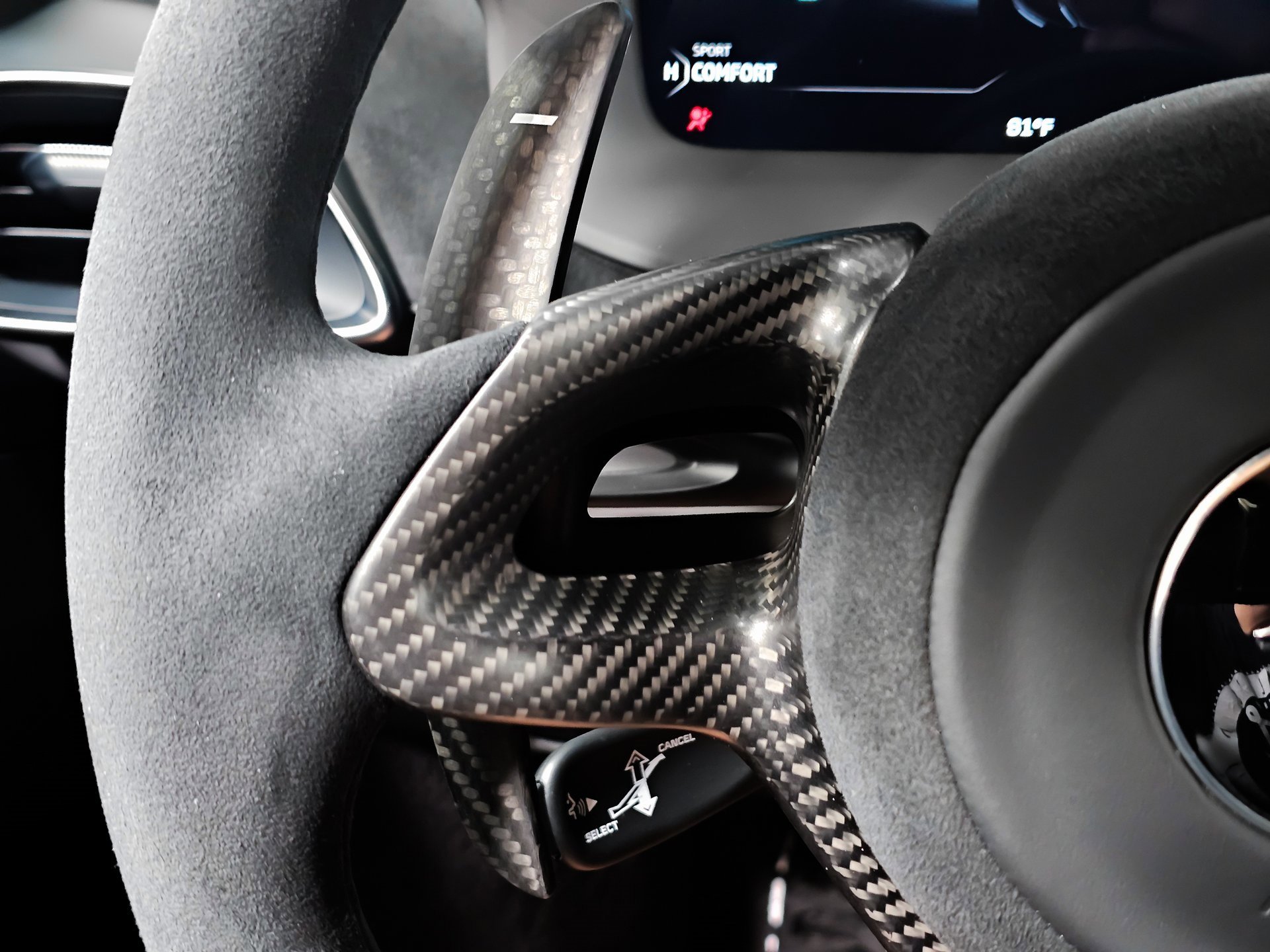 Used 2023 McLaren Artura image 26