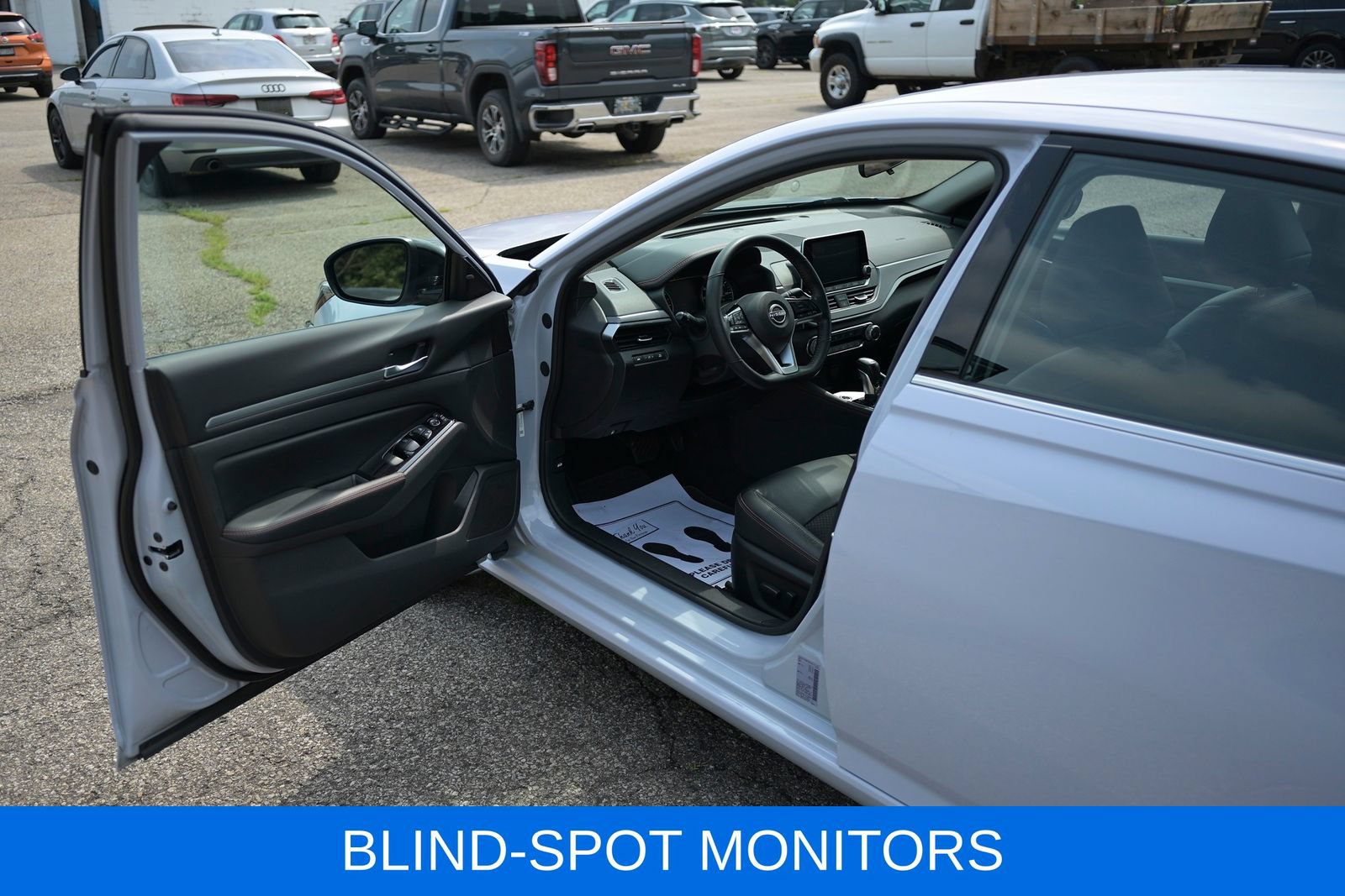 Used 2024 Nissan Altima 2.5 SR AWD/4WD image 16
