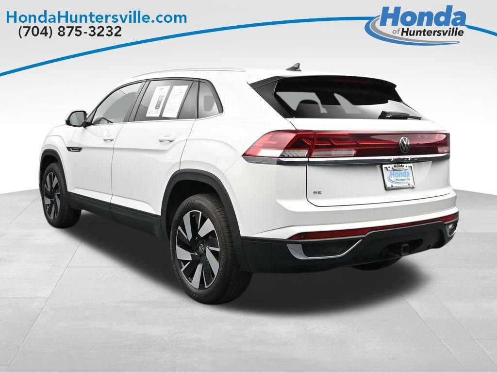 Used 2025 Volkswagen Atlas Cross Sport SE FWD image 6