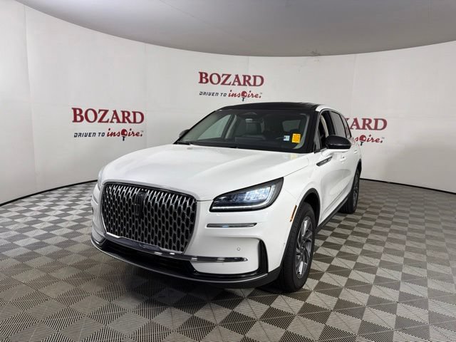 Used 2024 Lincoln Corsair AWD w/ Equipment Group 102A image 4