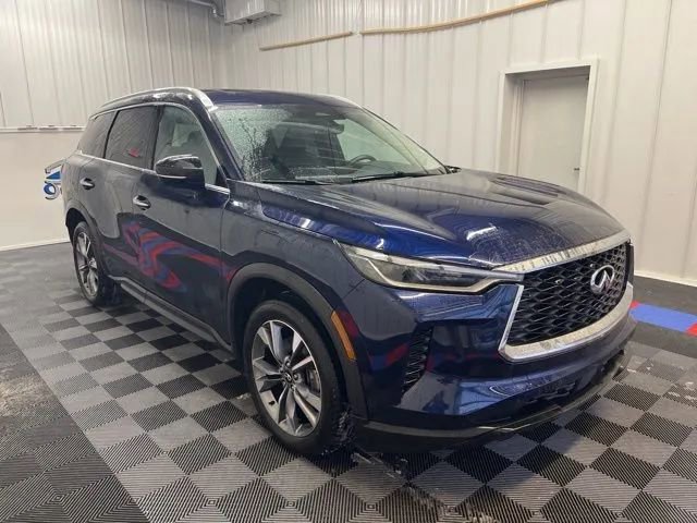 Used 2024 INFINITI QX60 Luxe image 2
