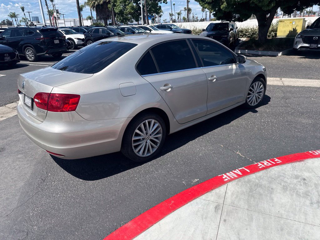 Used 2013 Volkswagen Jetta SEL FWD image 24