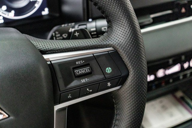 New 2025 Mitsubishi Outlander SEL image 11