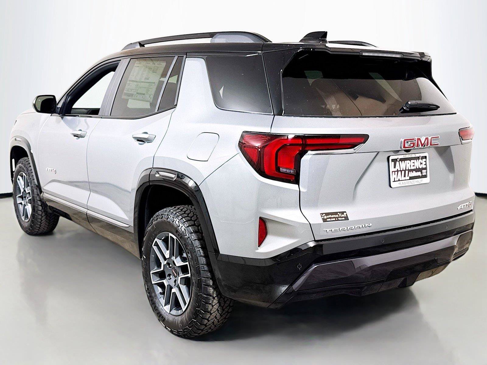New 2027 GMC Terrain AT4 AWD/4WD image 3