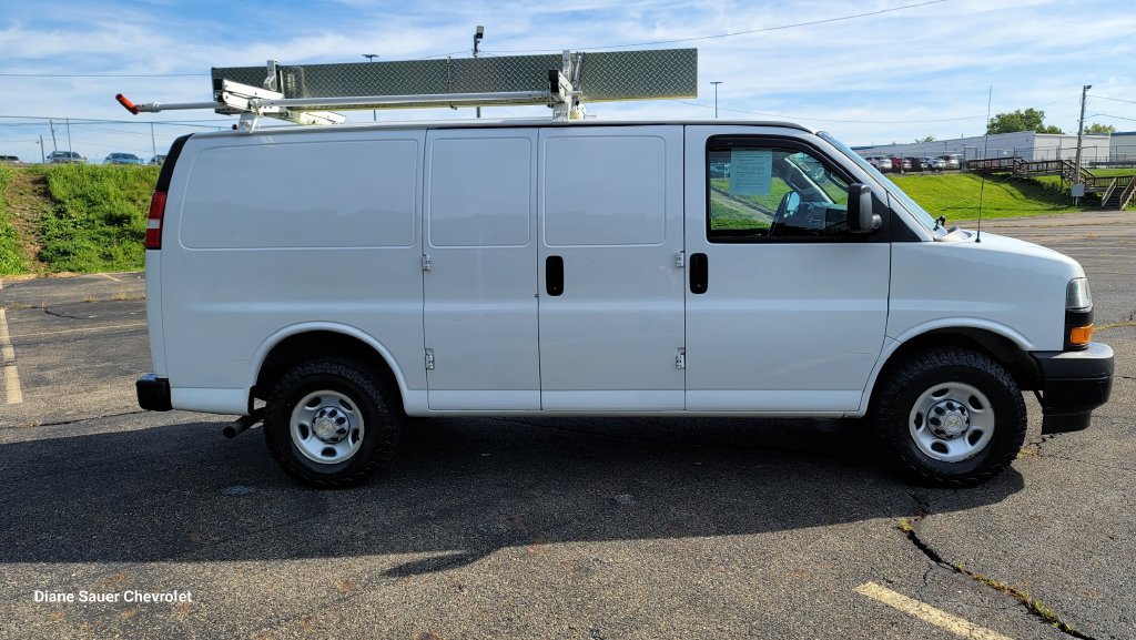 Used 2021 Chevrolet Express 2500 w/ Driver Convenience Package RWD image 14