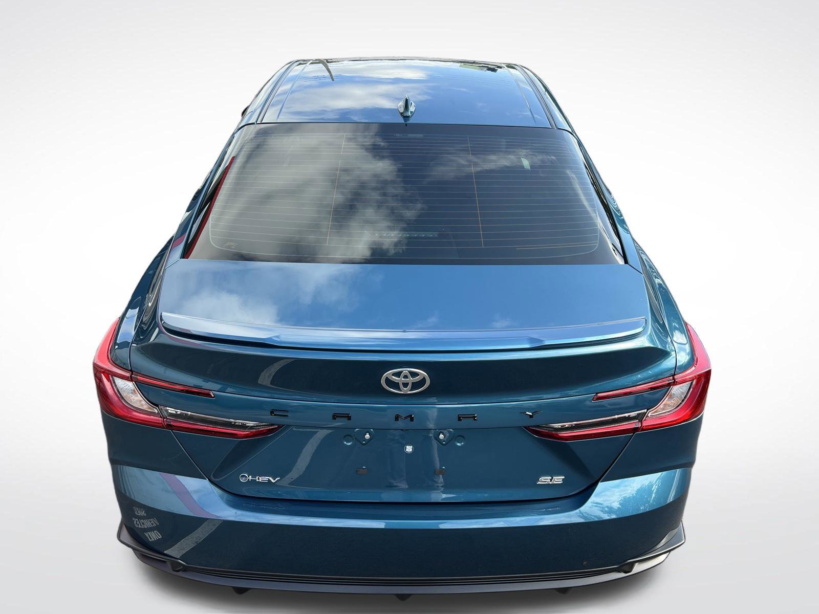 Used 2025 Toyota Camry SE FWD image 7