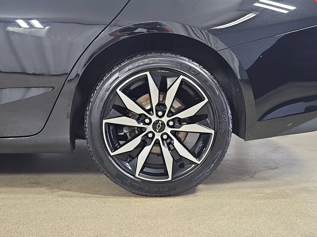 Used 2020 Chevrolet Malibu RS FWD image 37