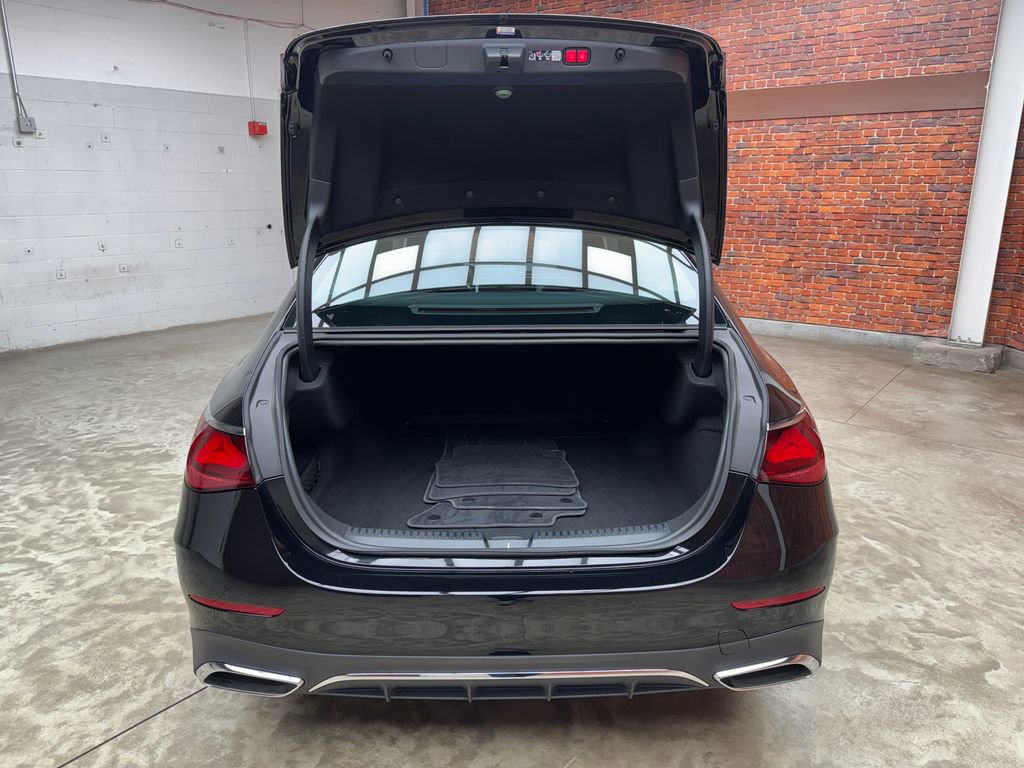 Used 2026 Mercedes-Benz E 350 4MATIC Sedan image 26
