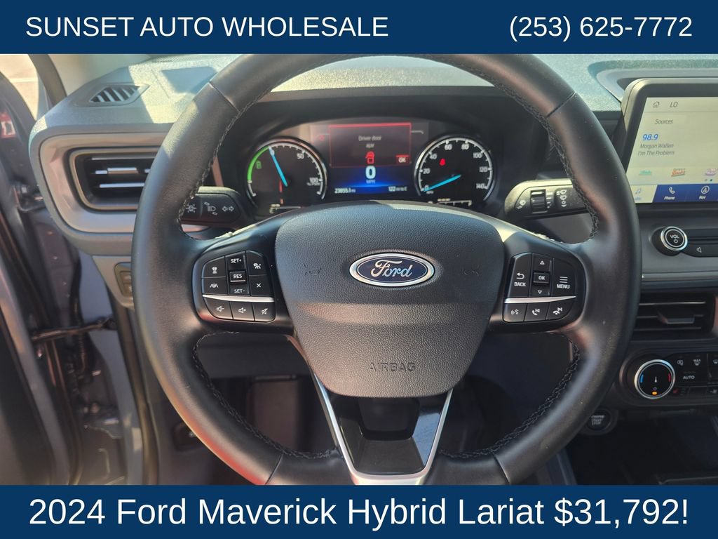 Used 2024 Ford Maverick Lariat w/ Black Appearance Package FWD image 29