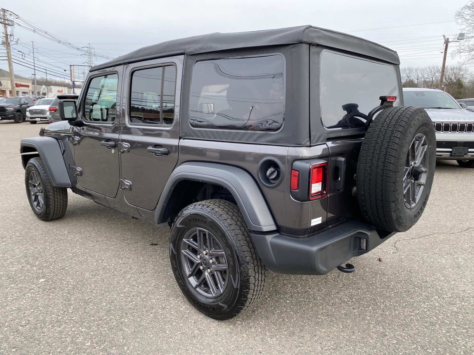 Certified 2025 Jeep Wrangler Sport S image 6