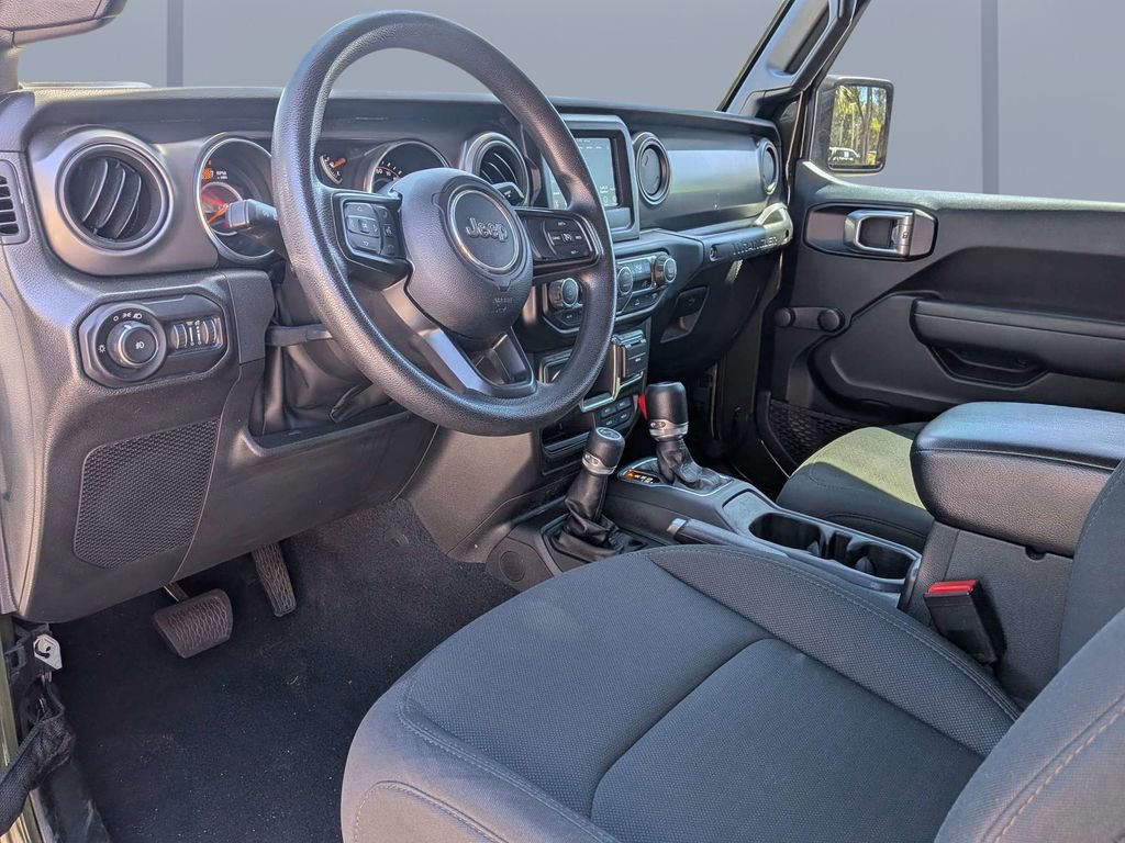 Used 2022 Jeep Wrangler Sport image 14