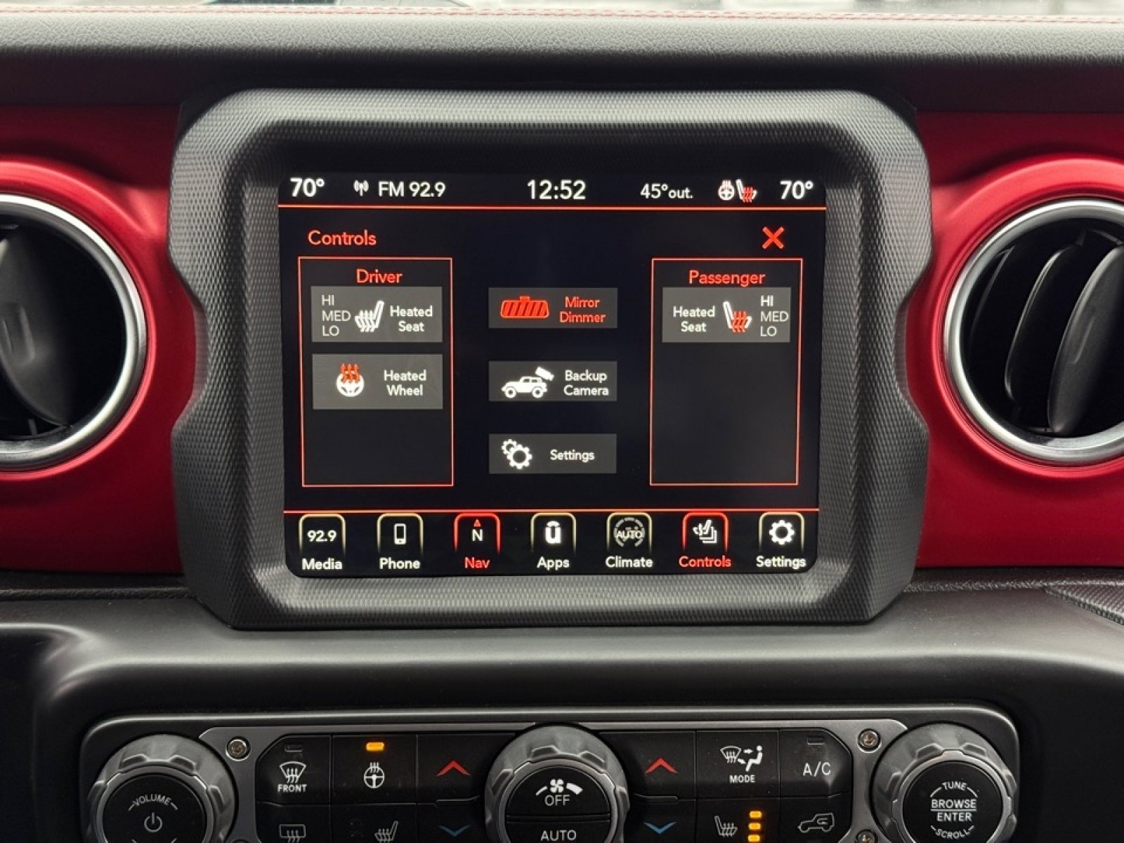 Used 2021 Jeep Wrangler Unlimited Rubicon w/ Uconnect 4C Nav & Sound Group image 28