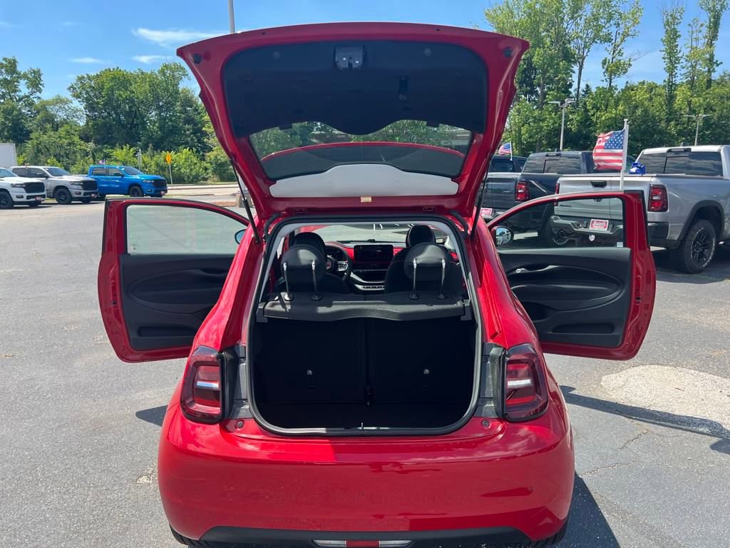 New 2024 FIAT 500 e (RED) image 7