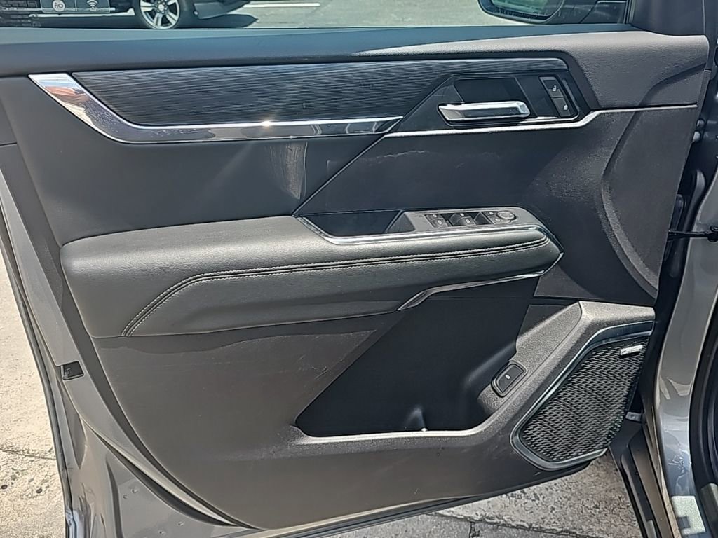 Certified 2025 GMC Acadia Elevation image 11