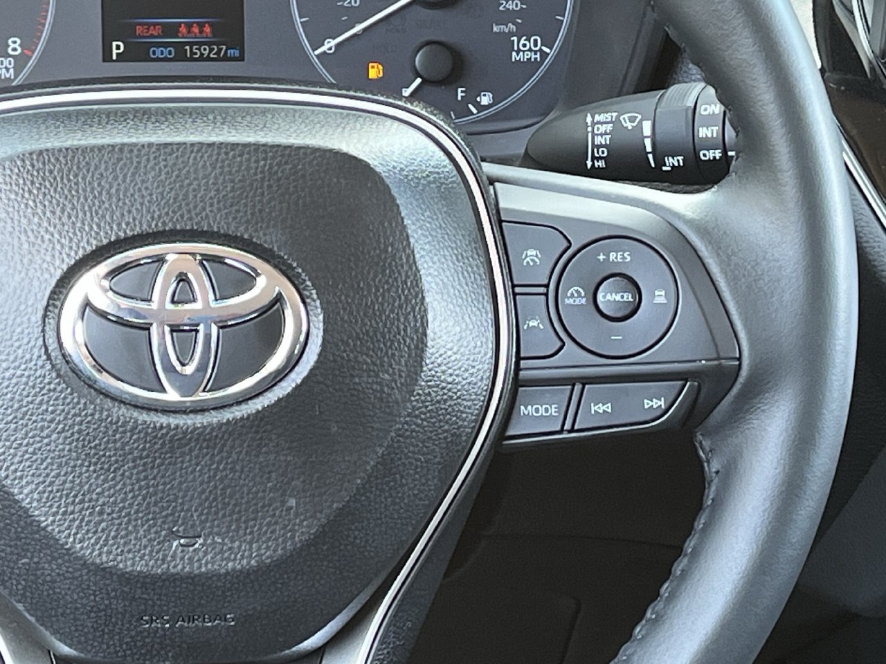 Used 2025 Toyota Corolla Cross LE FWD image 14