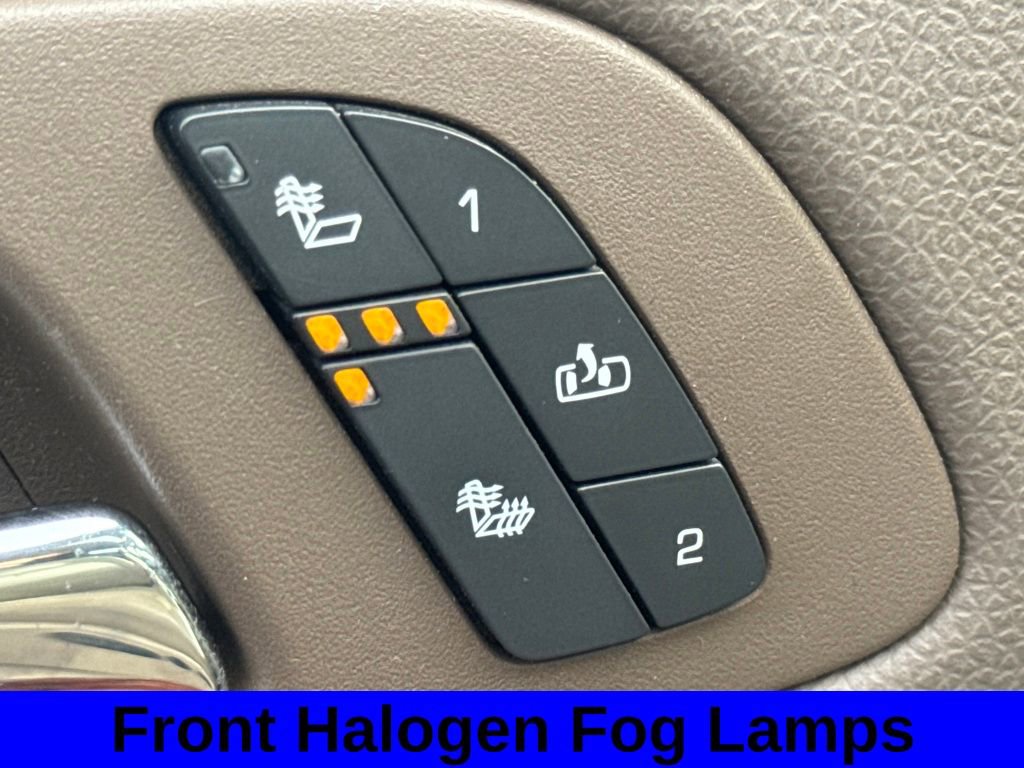 Used 2010 Chevrolet Silverado 1500 LTZ w/ White Diamond Tricoat Edition image 28