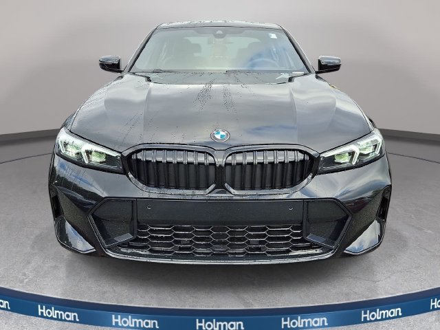 New 2026 BMW 330i xDrive Sedan w/ M Sport Package AWD/4WD image 2