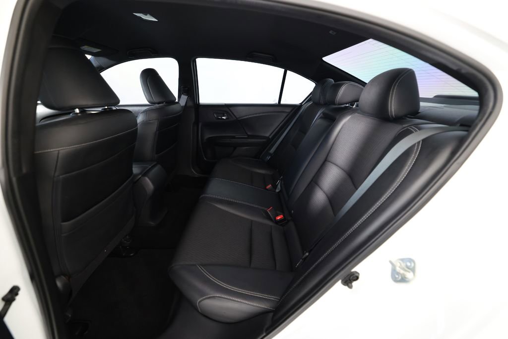 Used 2016 Honda Accord Sport image 13
