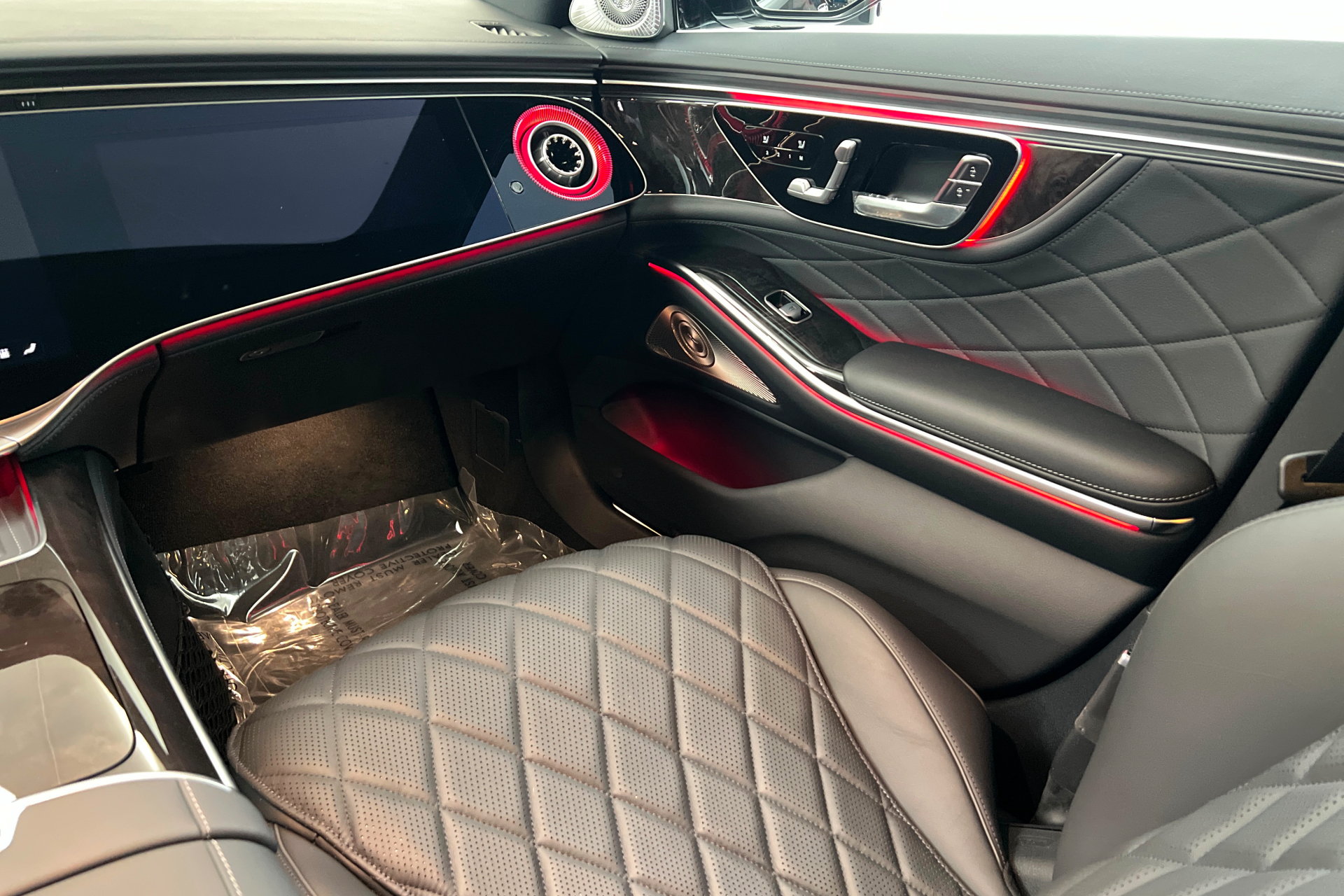 New 2027 Mercedes-Benz S 580 4MATIC Sedan image 10