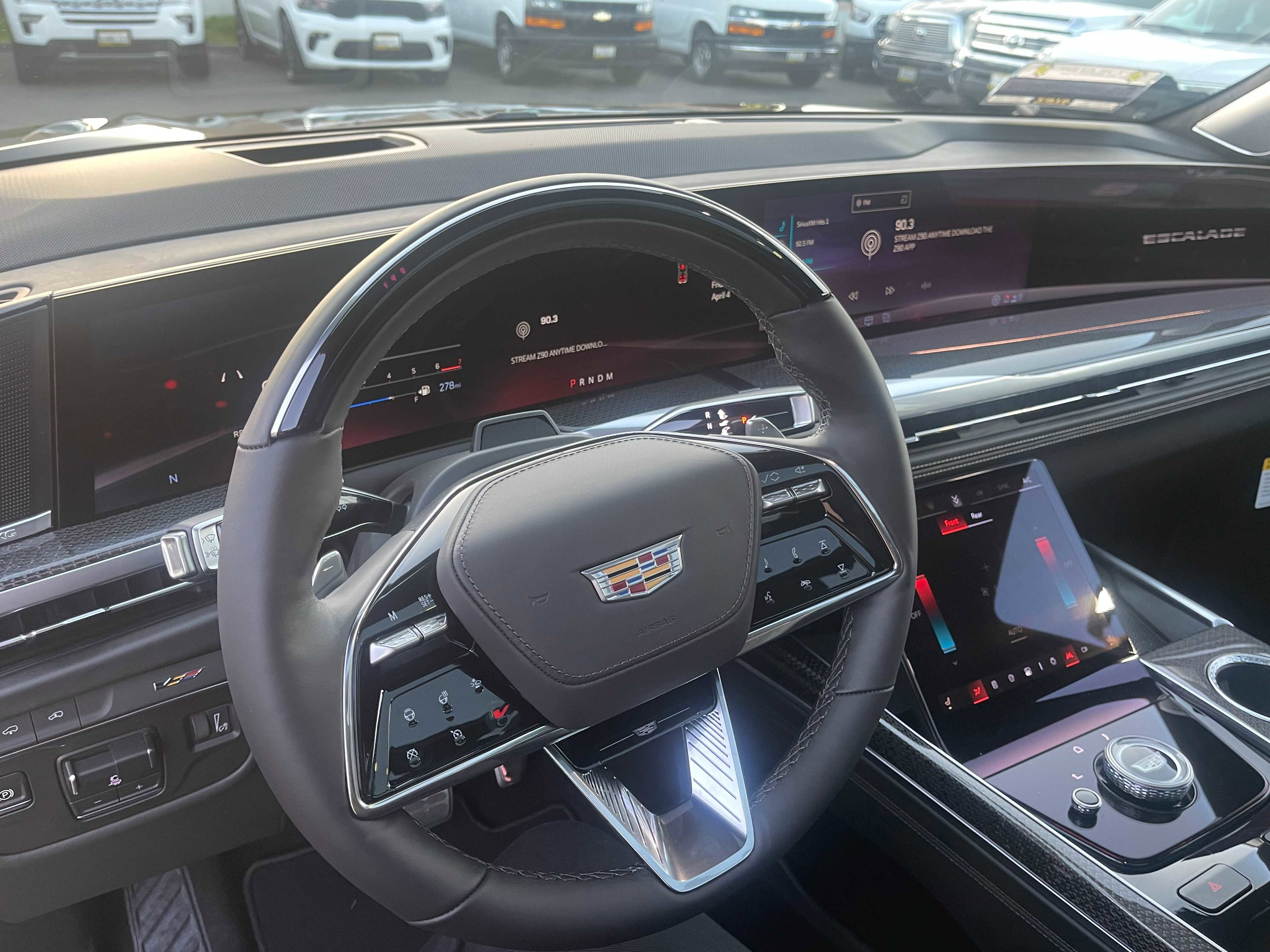 Used 2025 Cadillac Escalade ESV V image 33