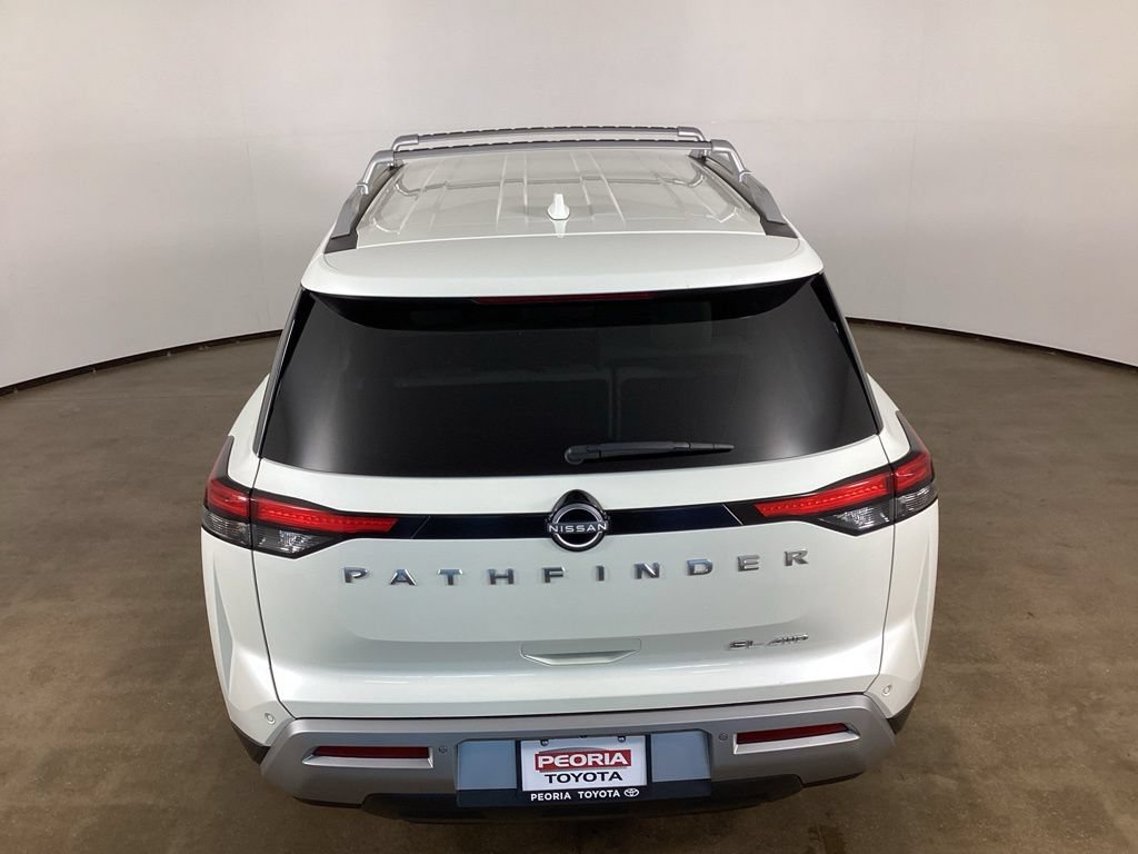 Used 2022 Nissan Pathfinder SL AWD/4WD image 11
