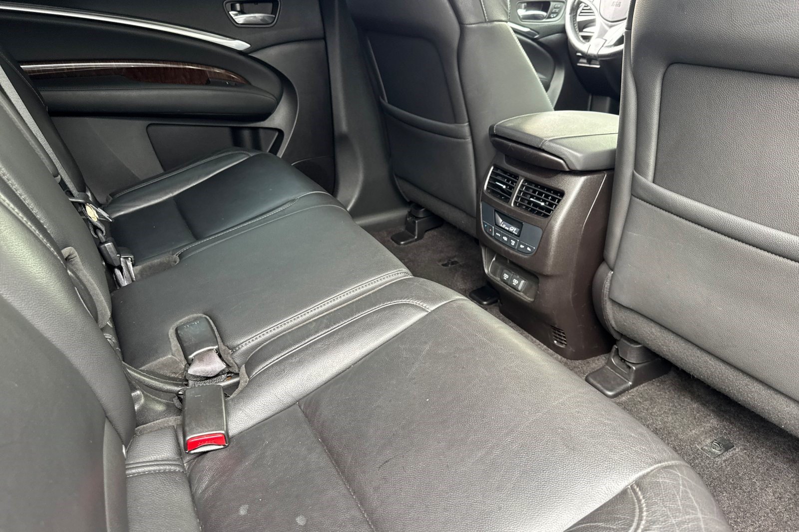 Used 2018 Acura MDX w/ Technology Package FWD image 34