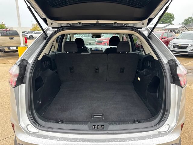 Used 2019 Ford Edge SE FWD image 22