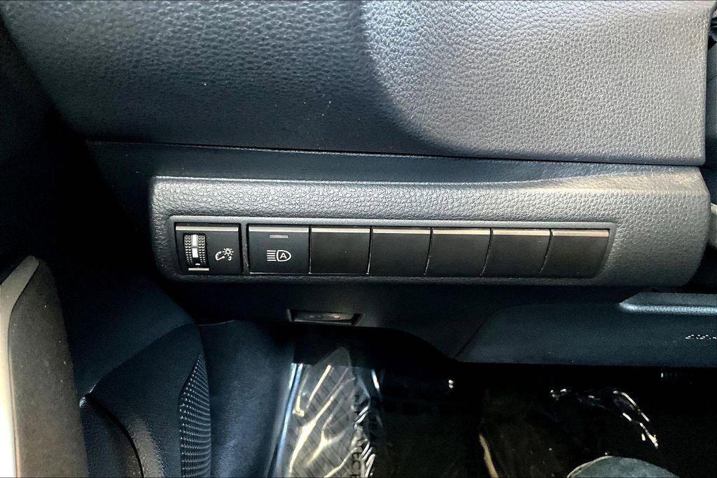 Used 2024 Toyota Corolla SE FWD image 16