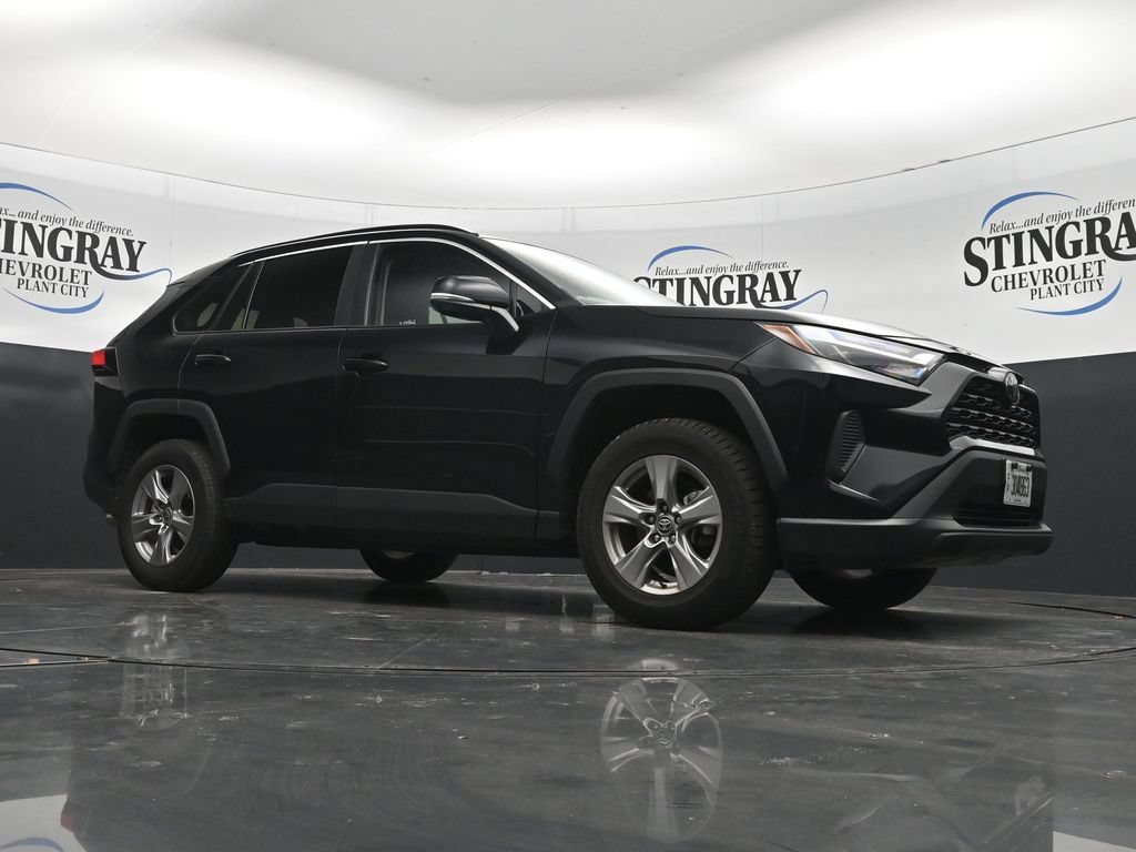 Used 2025 Toyota RAV4 XLE AWD/4WD image 26
