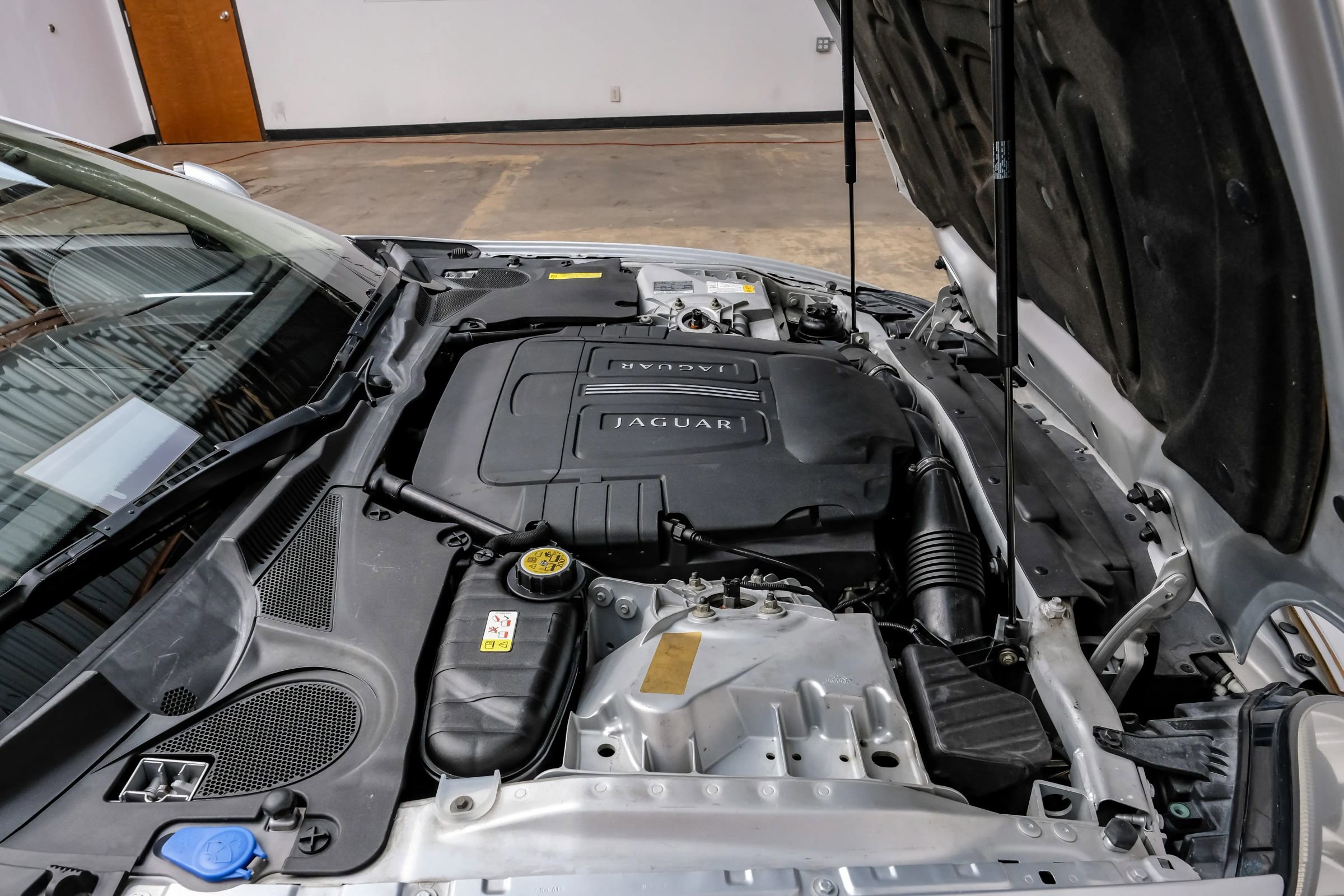 Used 2012 Jaguar XK Coupe image 41