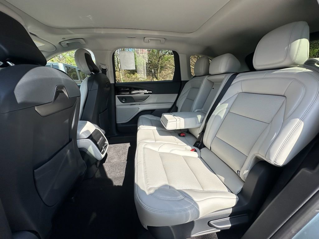 New 2026 Lincoln Nautilus Premier w/ Equipment Group 102A AWD/4WD image 19