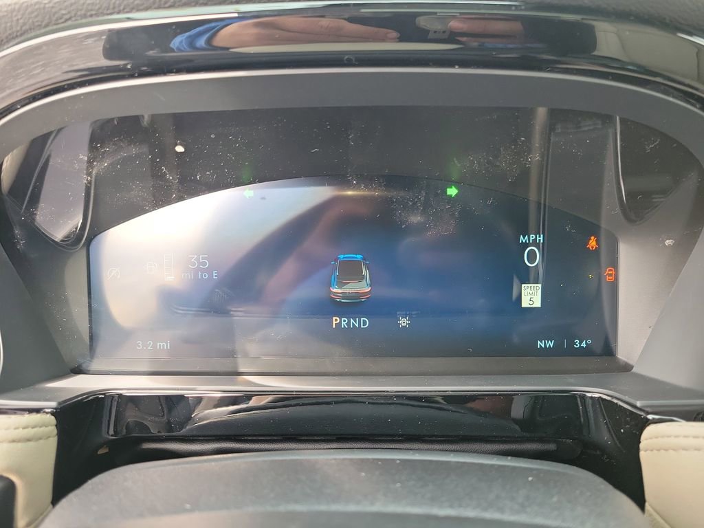 New 2026 Lincoln Corsair Reserve w/ Rear Removable Package Tray AWD/4WD image 25